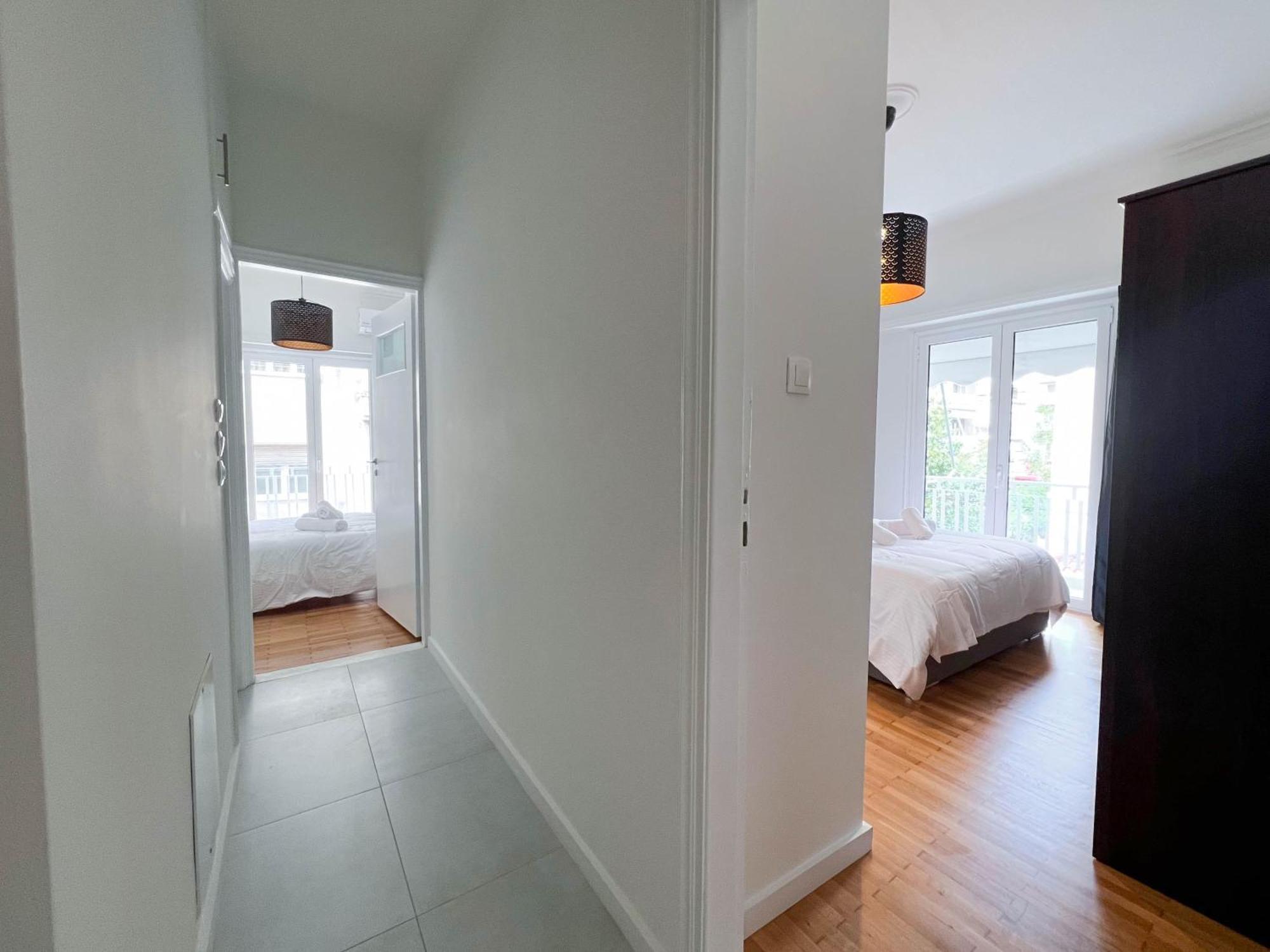 Family Two Bedroom Apartment Benaki Athena Bagian luar foto