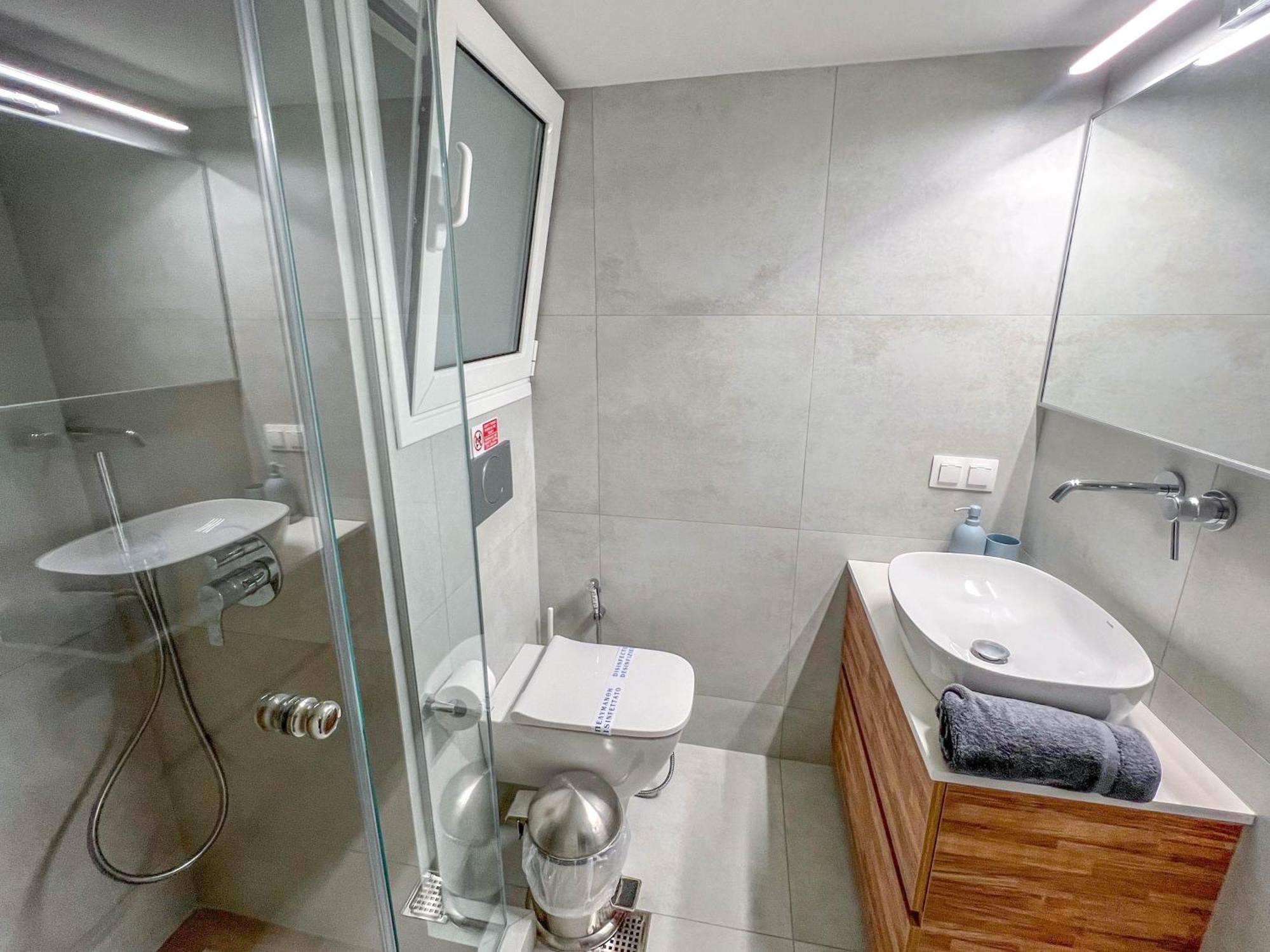 Family Two Bedroom Apartment Benaki Athena Bagian luar foto