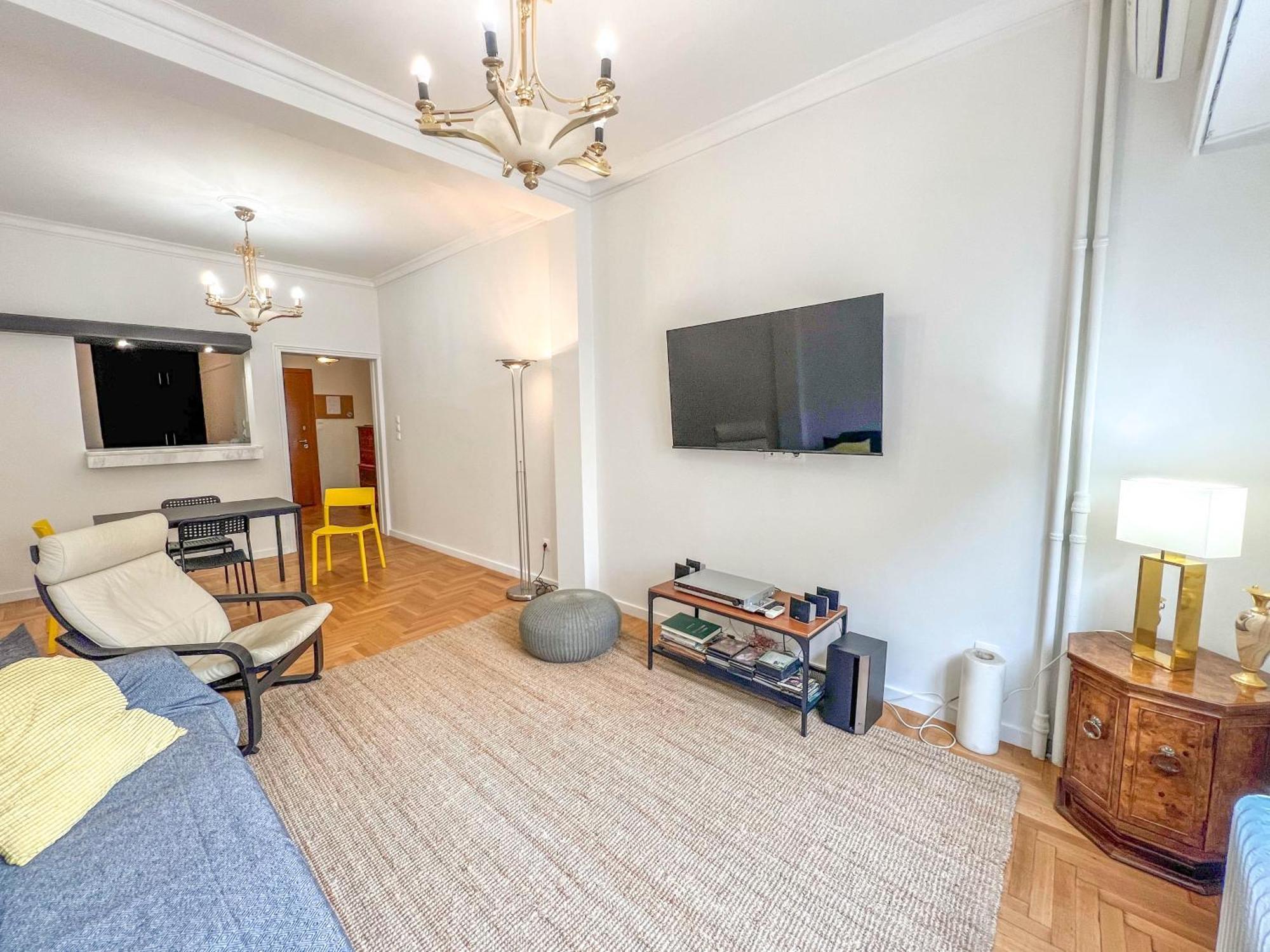 Family Two Bedroom Apartment Benaki Athena Bagian luar foto